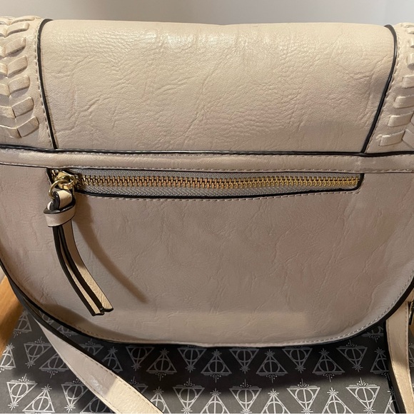 Steve Madden Cream Crossbody Bag with Tassel - Picture 3 of 7